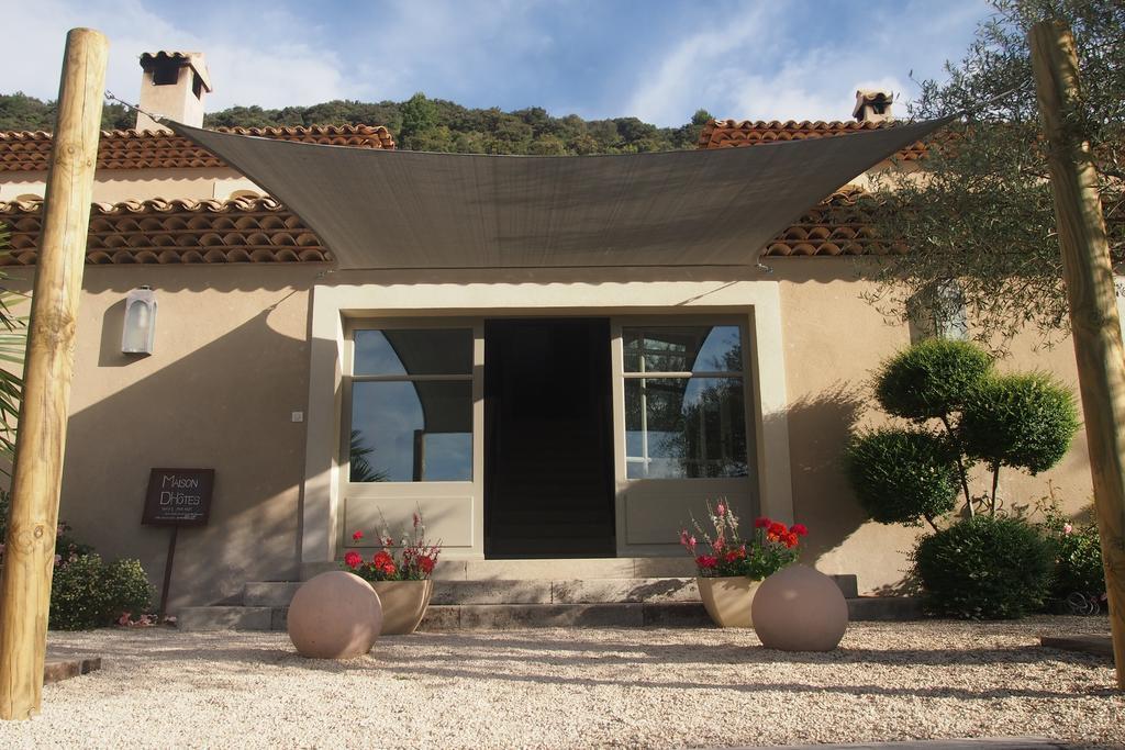 La Maison Des Collines Allemagne-en-Provence Exterior photo