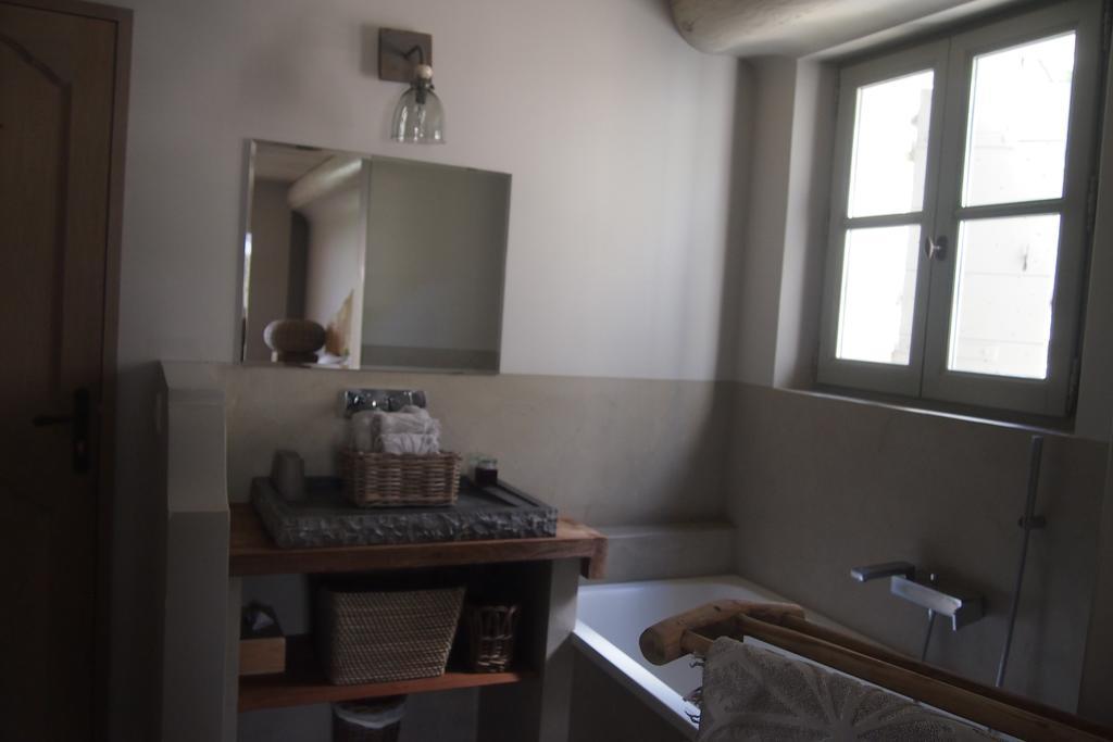 La Maison Des Collines Allemagne-en-Provence Room photo